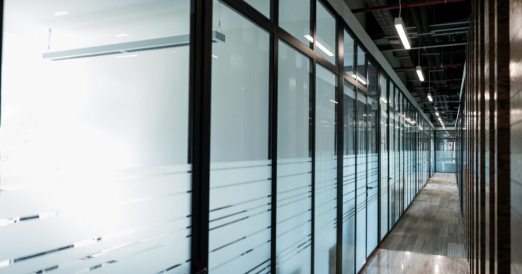 parede de vidro em Londrina